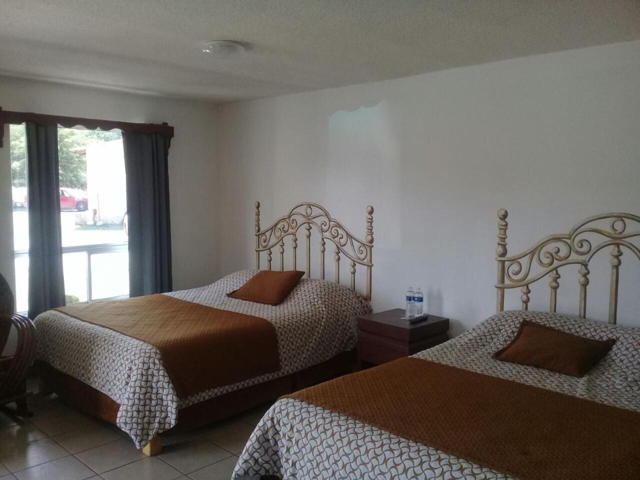 Hotel Real De ครีล ภายนอก รูปภาพ